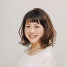 フルリを使い始めてからは肌に自信がつき、メイクやファッショ ンの幅が広がり、嬉しいです